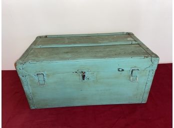 Turquoise Green Trunk 29.5x17x14'