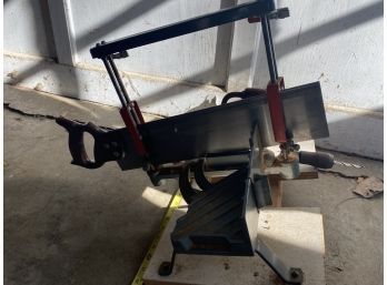 Sears Craftsman Miter Saw With 19' Blade And 18' W Setup For Angle Sawing