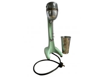 RARE VINTAGE 1930's Hamilton Beach GREEN ENAMEL Restaurant Milk Shake Mixer 30 (needs Power Cord Replaced)