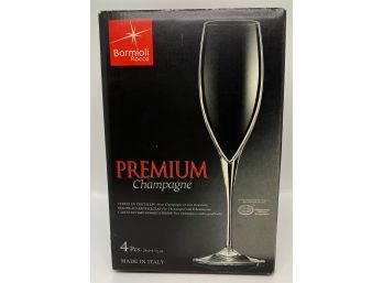 New In Box Set 4 Bomioli Rocco Premium Champagne Glasses, Italy