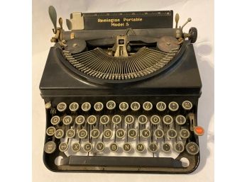 Vintage Remington Portable Typewriter Model 5