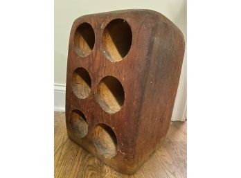 Vintage Solid Wood Six Bottle Wine Rack With Natural Wood Split