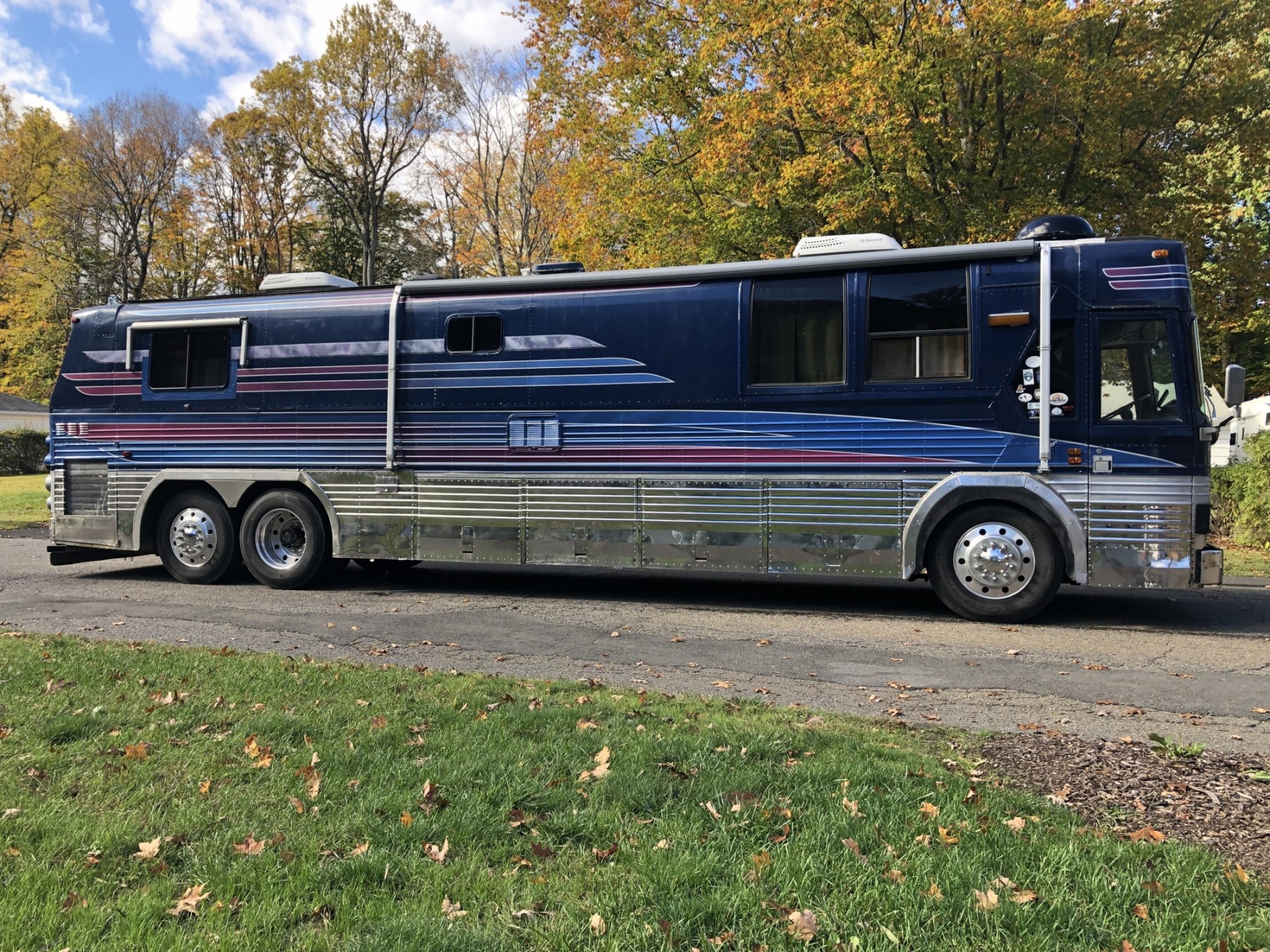 1972 Prevost Motorcoach RV Conversion - Fully Loaded And Ready To Go ...
