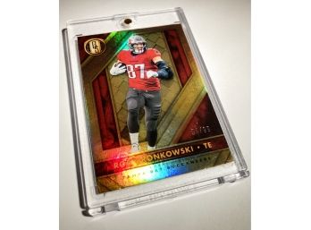 Rob Gronkowski 2020 Panini Gold Standard Holo SSP /99