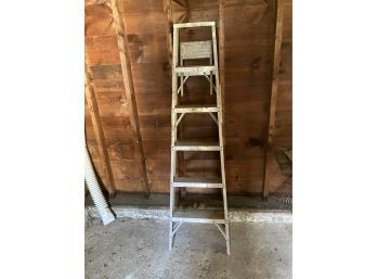 6' Metal Ladder