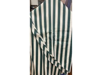 Green & White Strip Round Tablecloth - 90'