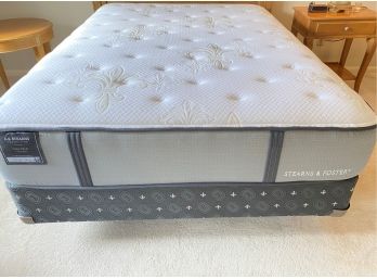 G S STEARNS Collection Luxury Plush Queen Size Mattress With Boxspring ( Retail 2,000).