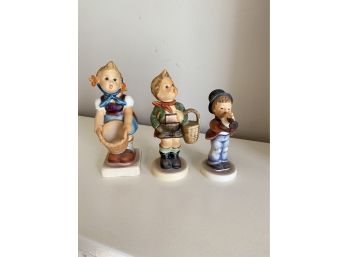 A Group Of Vintage  Hummel Goebel Figurines West Germany