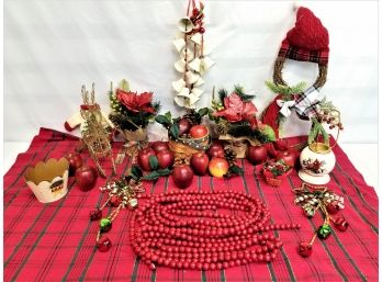 Large Selection Of Country Christmas Decor