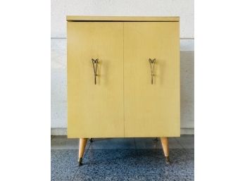 Groovy Single Door Storage Cabinet Atop Peg Legs