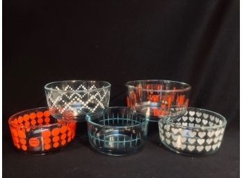 Vintage Pyrex Bowls (5ct)