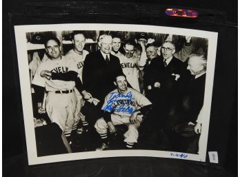 Signed HOFer Cleveland Indians Bob Feller 8x10 Photo