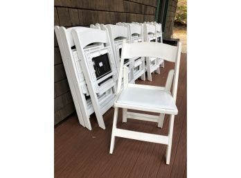 18 White Folding Party Chairs