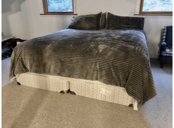 King Size Mattress And Twin Box Springs By Spring Air