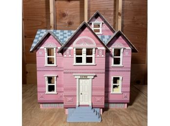 A Fabulous 6 Room Doll House - Fully Furnished And Decorated