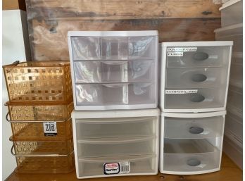 Various Plastic Bins