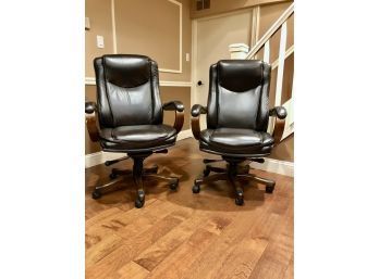 A Pair Of Via Thomasville Brown Leather Executive Office Chair Retail $400 1/3