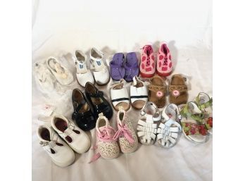 11 Pairs Of Summery Girls Shoes - See Photos For Sizes And Description