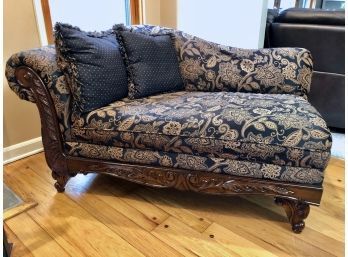 European Traditional Carved Rolled Arm Chaise Longue 1/2