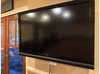 A 42' Vizio Flatscreen TV