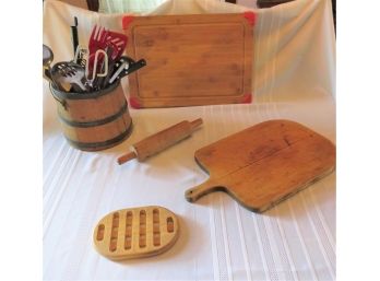 Wood Cutting Pizza Boards Barrel Of Utensils