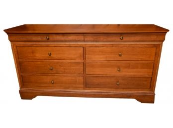 HPL Division Shermag Canada Eight Drawer Dresser