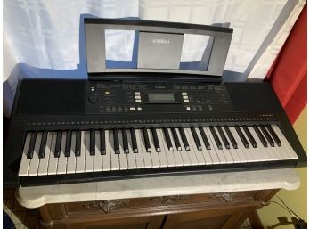 Yamaha E343 Keyboard