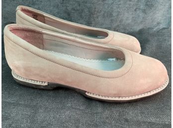 Women's LandsEnd Tan Shoes - Size 8.5