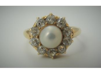 Stunning Diamond & Pearl 14K Ring  Size 6