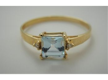 Aquamarine And 14K Yellow Gold Ring Size 7