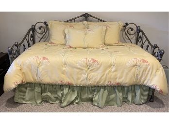 Fancy Iron Nice Quality Day Bed With Custom Thomasville Bedding