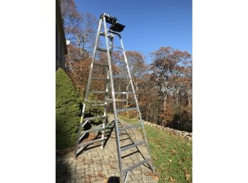 Like New WERNER 10 FT Ladder