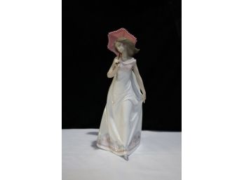 Lladro Afternoon Promenade #7636 Glazed Finish Issued 1995 Retired 1995 Society Piece