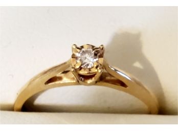 American Diamond Exchange Ladies 14K Yellow Gold & Diamond Solitaire Engagement Ring - Size 6.25