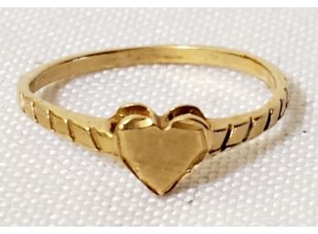 Dainty 14K Yellow Gold Ladies Heart Band Ring - Size 3.5