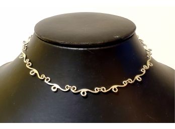 Pretty Ladies Sterling Silver 925 Link Chain Necklace