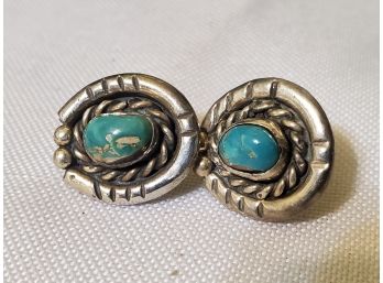 Vintage Pair Of Native American Sterling Silver & Turquoise Ladies Stud Earrings