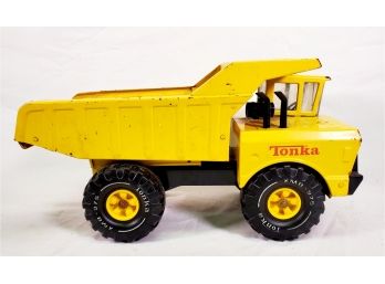 Vintage 1970s Tonka Yellow Steel Mighty Dump Truck XMB 975