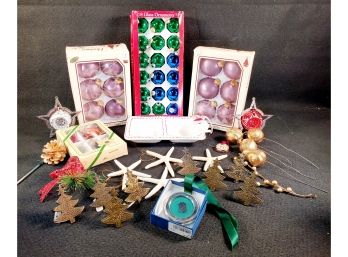 Nice Assortment Of Holiday Ornaments & Decorations