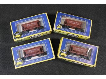 Vintage Lot Of Four HO Ore Cars From AHM Toy Trains - Chicago & North Western & Southern Pacific