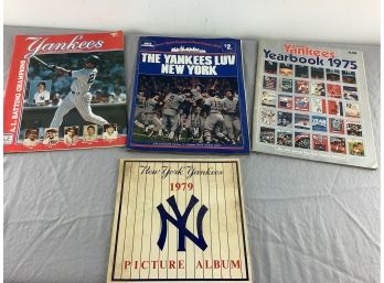 New York Yankees Yearbooks - Souvenir Program And Picture Album