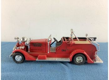 Ertl 1927 Ahrens - Fox Fire Truck