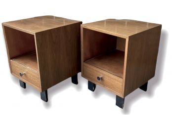 Pair Of MCM Herman Miller Side Night Stands 18' X 18.5' X 24'