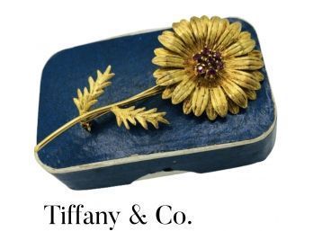 Authentic Tiffany & Co. Hefty Large 18K Solid Gold And Pink Red Rubies Flower Daisy Brooch Pin 11.6g