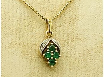 Solid 14K Gold Green Emeralds And Diamonds Gemandi Necklace 3.7g