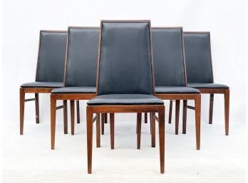 A Set Of 6 Mid Century Modern Dining Chairs In Mahogany And Vinyl