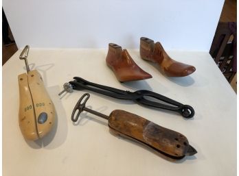 Shoe Molds And Stretchers