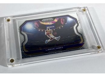 LeBron James '20-21 Panini Prizm 'Kobe Bryant Dunk' Tribute Card