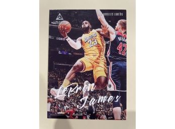 2019-20 Panini Chronicles Luminance LeBron James Card #162