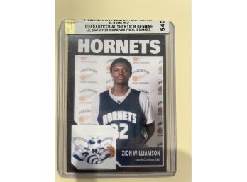 2017-18 Zion Williamson Hornets AAU Rookie Card